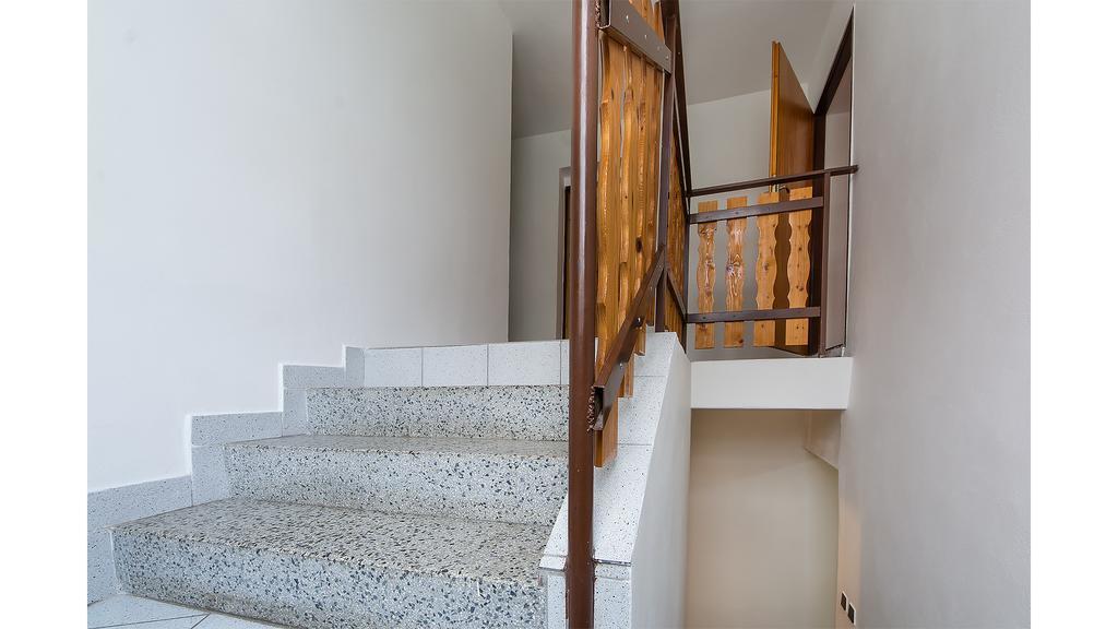 Apartman Vrane Vrané nad Vltavou Exterior foto