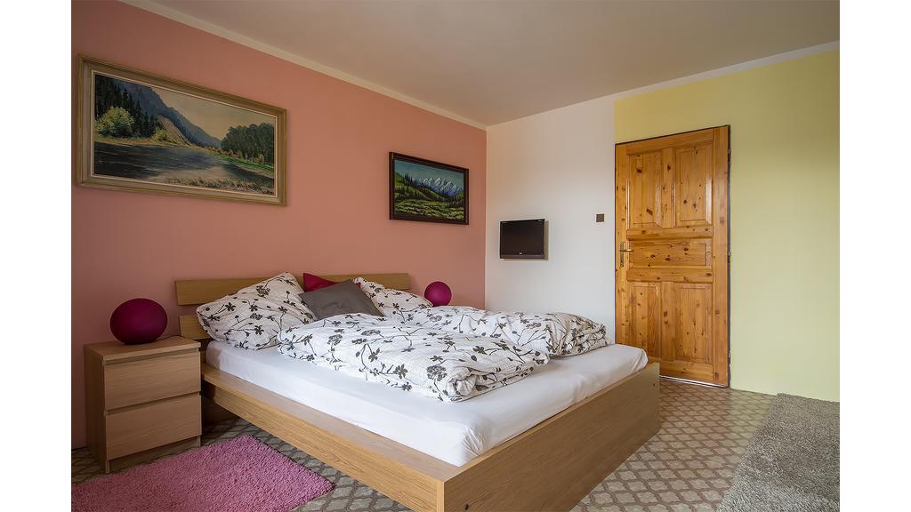 Apartman Vrane Vrané nad Vltavou Exterior foto