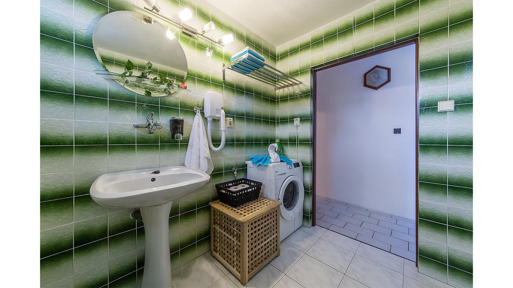 Apartman Vrane Vrané nad Vltavou Exterior foto