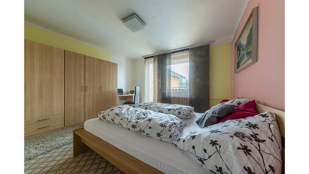 Apartman Vrane Vrané nad Vltavou Exterior foto