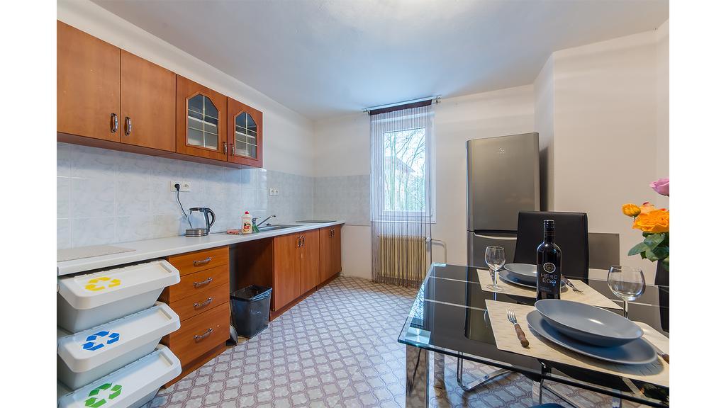 Apartman Vrane Vrané nad Vltavou Exterior foto
